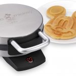 Top 10 Best Stainless Steel Waffle Makers (2022 Reviews)